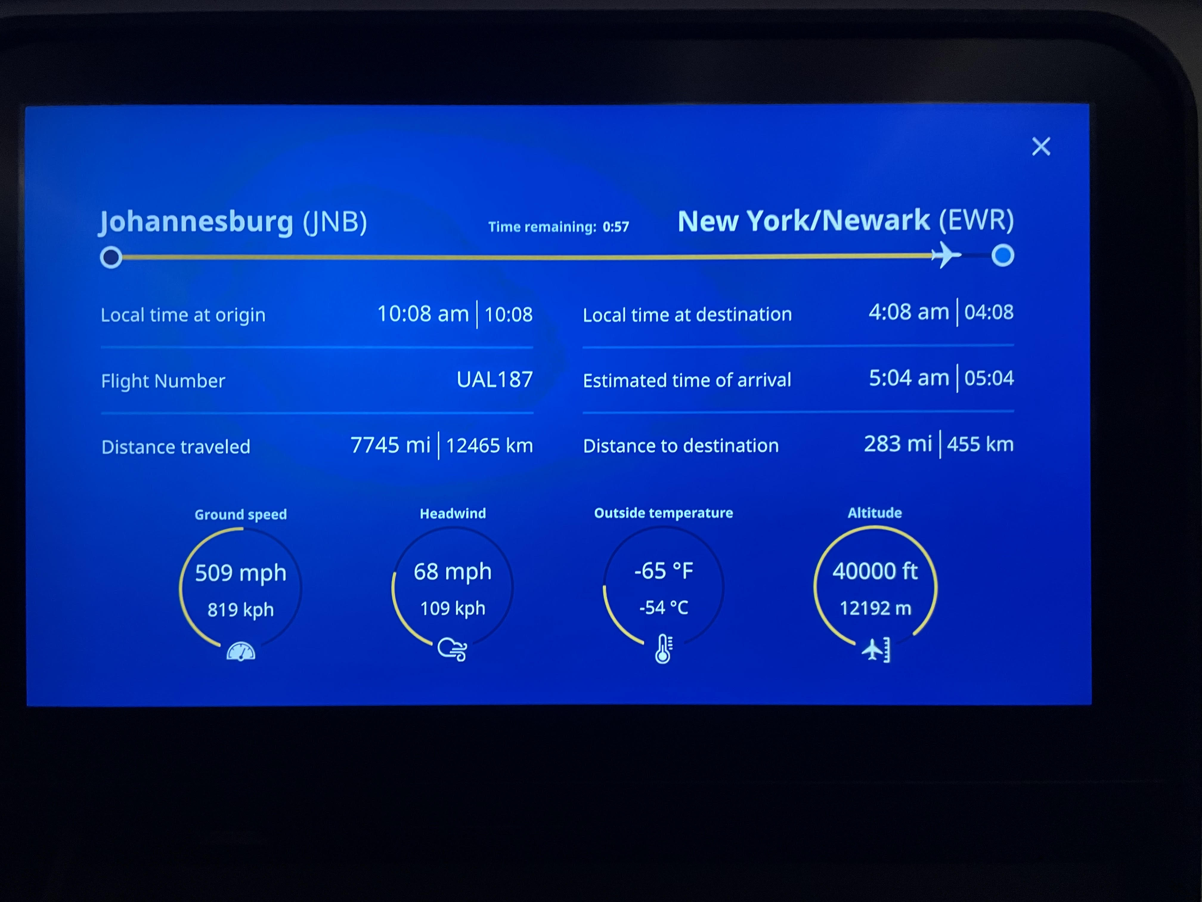 airline info screen with donut plots